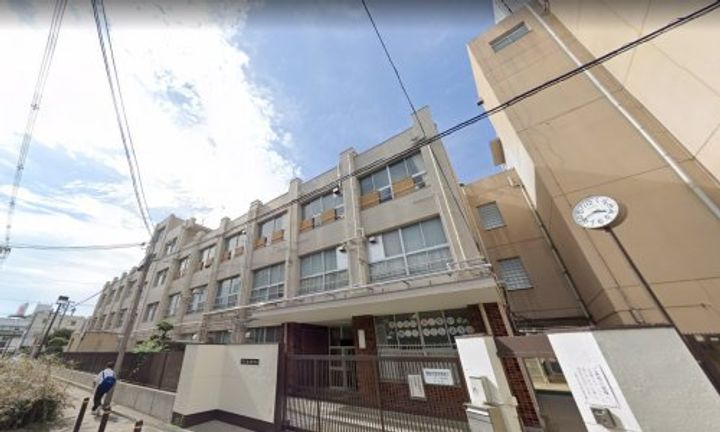 リアライズ玉出の周辺