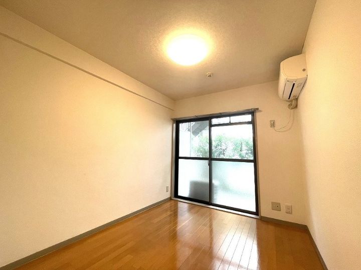 オパール館新所沢の居間