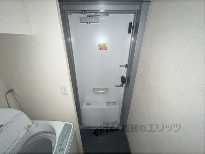 レオパレスのぞみの玄関