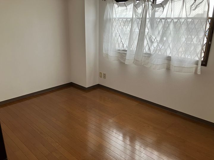 グルーオンの内装