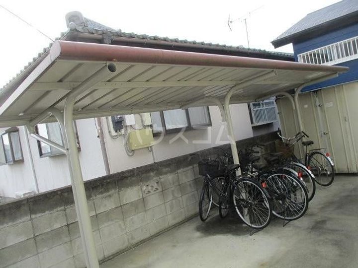 レオパレスコルヌイエの地図