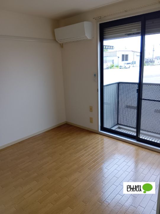 リバーサイド佐野の居間