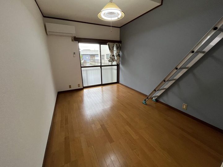 みどりハイツの居間