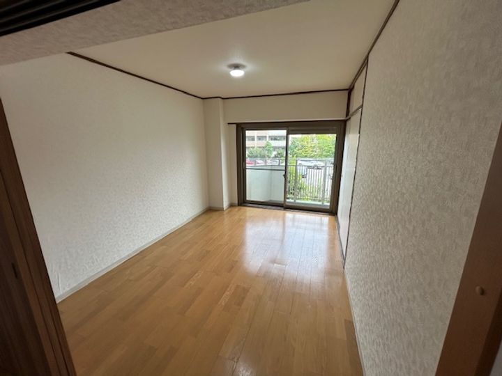 兵庫県芦屋市朝日ケ丘町(マンション)の賃貸物件の居間