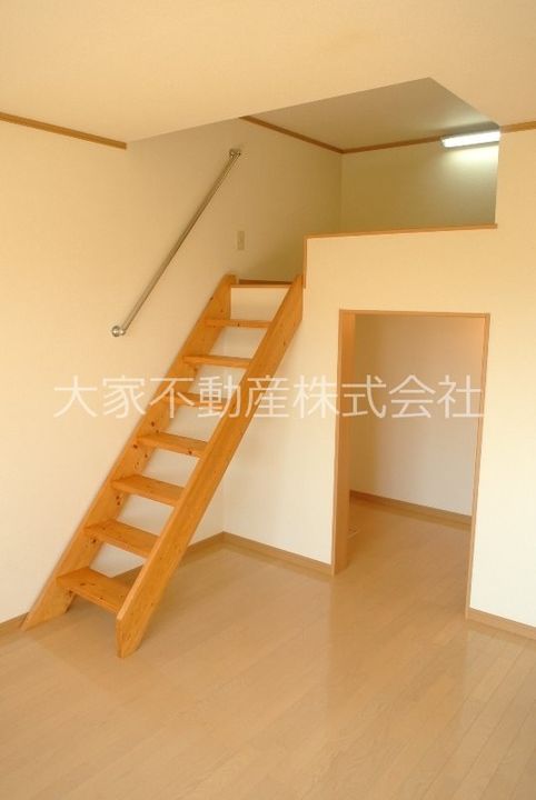 ユリアハイツCの居間