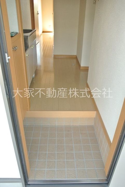 ユリアハイツCの玄関