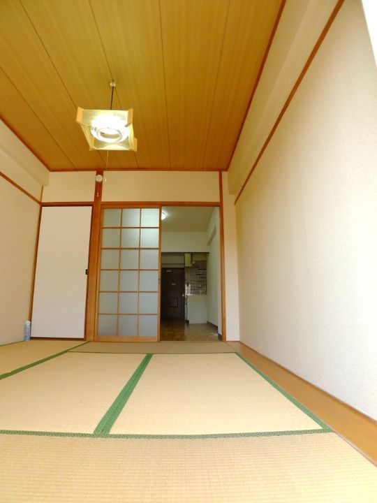 愛知県名古屋市昭和区鶴舞4(マンション)の賃貸物件の居間