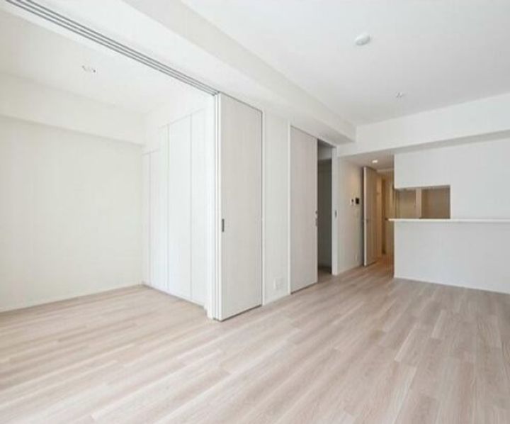 コンフォリア・リヴ大森西の居間