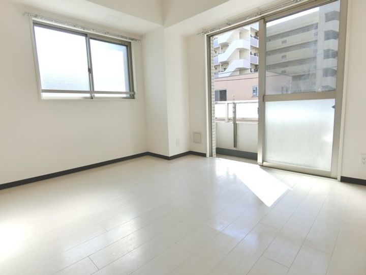 プロシード柏トロワの居間