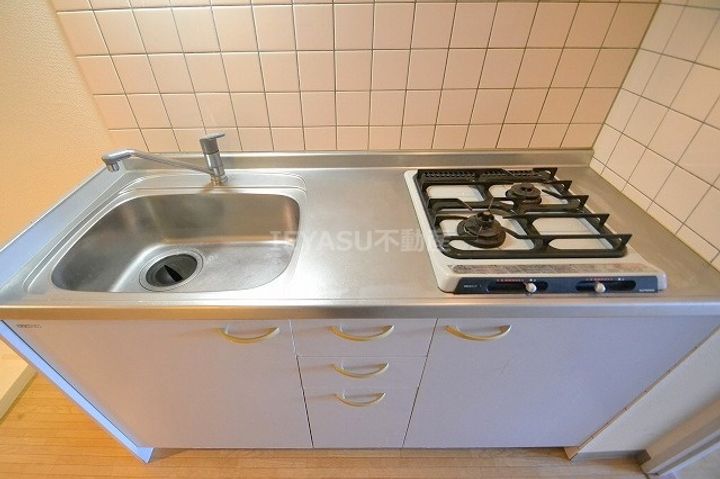 広島県広島市中区小町(マンション)の賃貸物件のキッチン