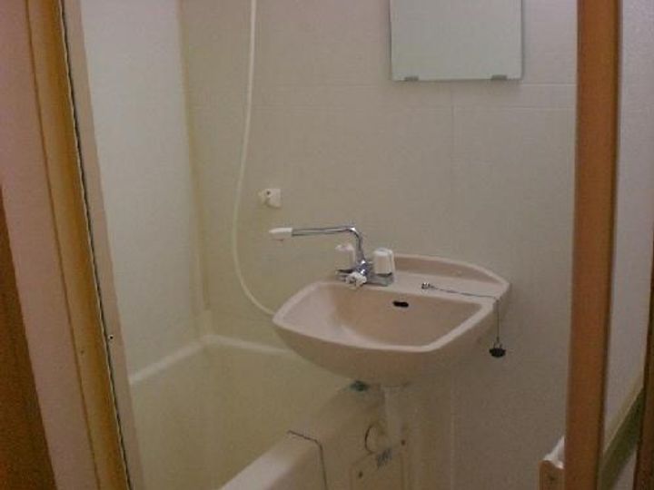 レオパレスアムールIIIの風呂