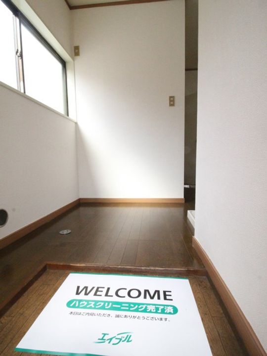 クズハサイドハイツの玄関