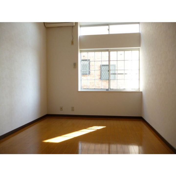 ファーストリバーの居間