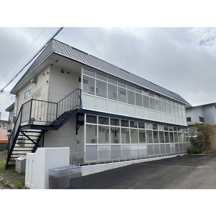 ひまわりハイツ若葉の外観