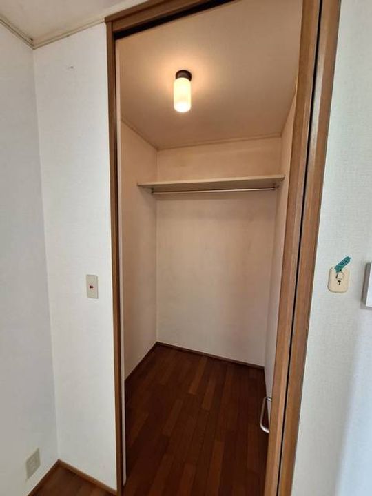 アネシスの内装