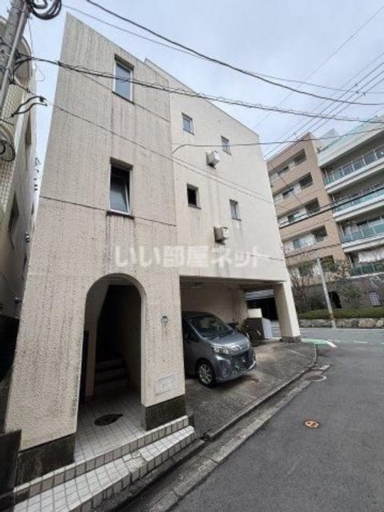 テングッド城西IIの外観