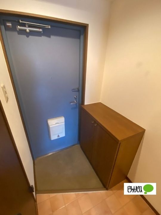 金沢マンションの玄関