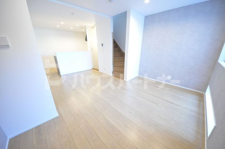 東京都荒川区町屋8(一戸建)の賃貸物件の居間