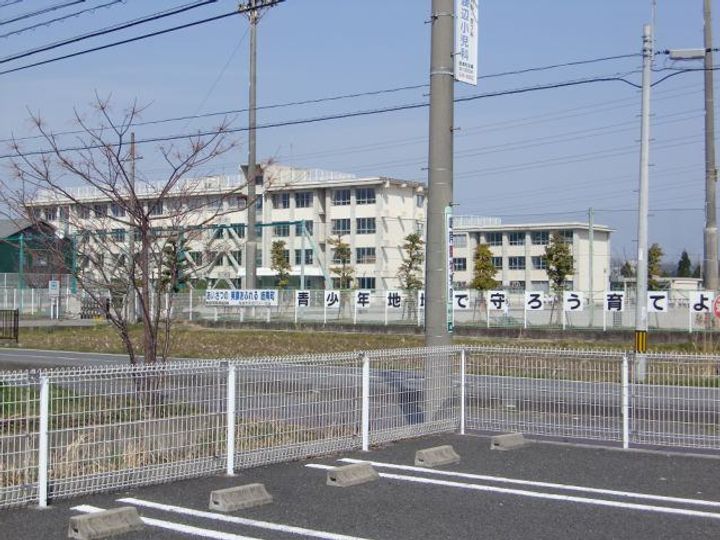 プレシャス ヒルズの周辺