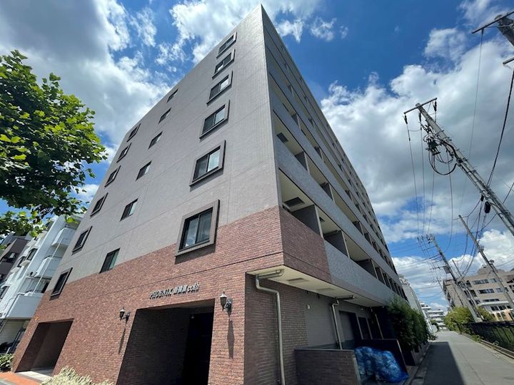 フェニックス新横濱エオールの外観