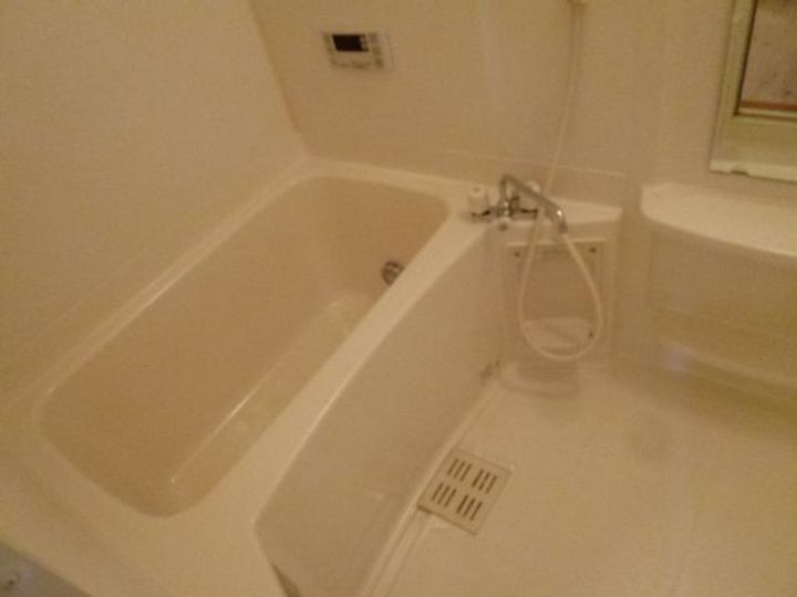 クローバーハウスBの風呂