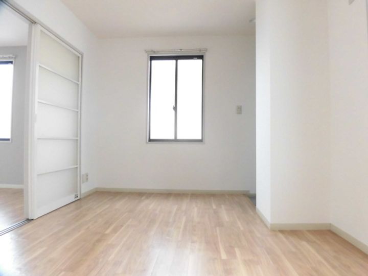 イナミハイツIIIの居間