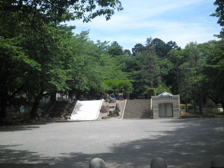 スカイパレスの周辺