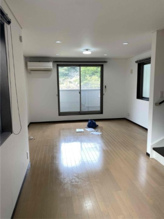 東京都新宿区戸山3(一戸建)の賃貸物件の居間