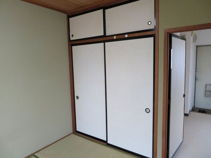 マエカワハイツの内装