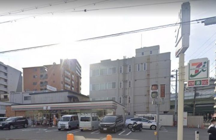 アスリート本町リバーウエストの周辺