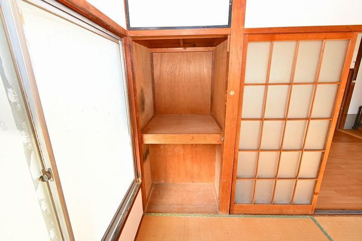 大間々シンプル貸家の内装