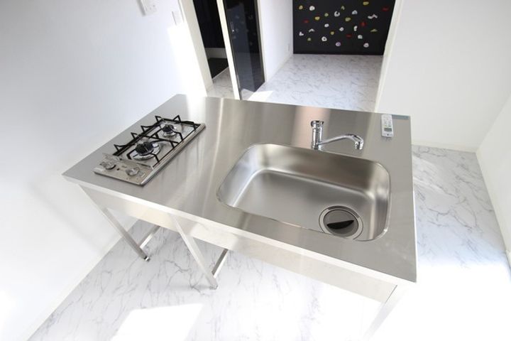 87g K Brand’jr 草津のキッチン