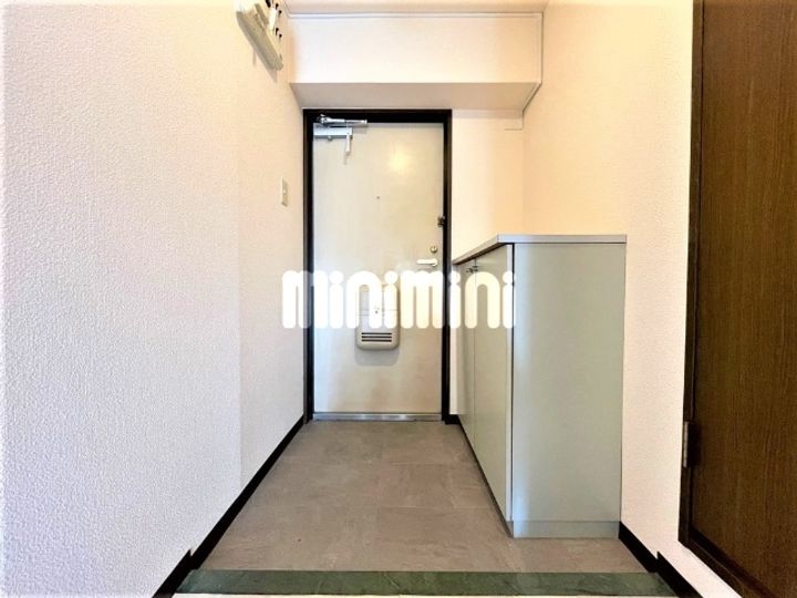 ウエストソシアの玄関