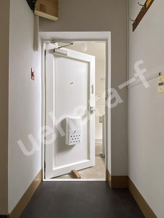 メゾンドロワールの玄関