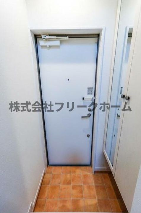 東京都武蔵野市吉祥寺東町1(マンション)の賃貸物件の玄関