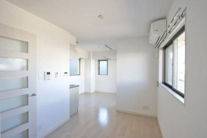 東京都中野区新井4(マンション)の賃貸物件の居間