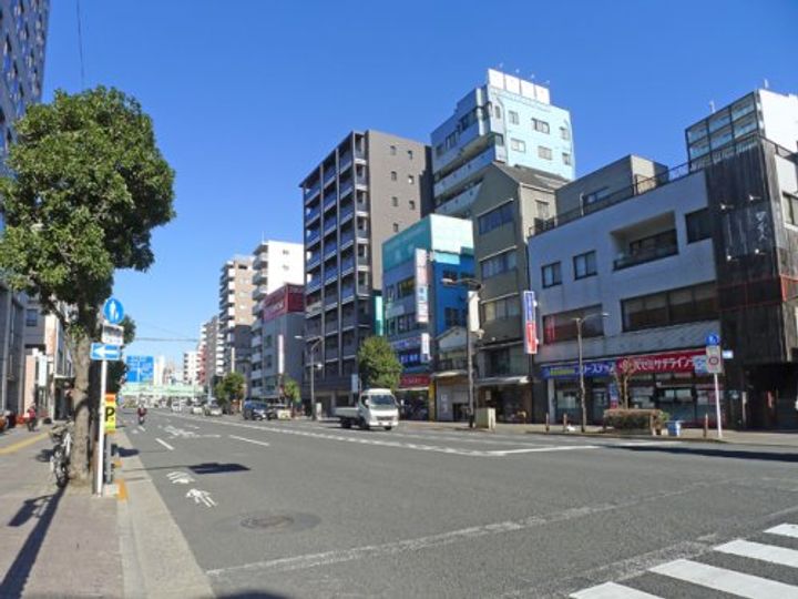 ラシクラス王子の周辺