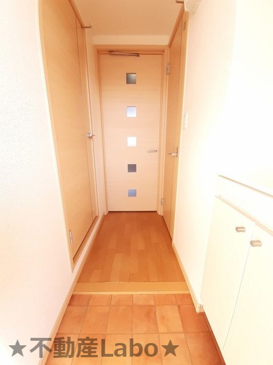 徳島県徳島市応神町古川字戎子野(アパート)の賃貸物件の玄関