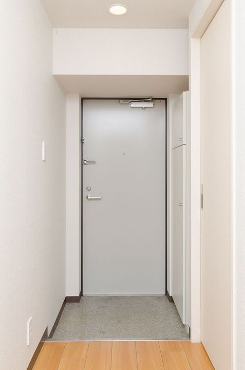パレスコートU鳥越の玄関