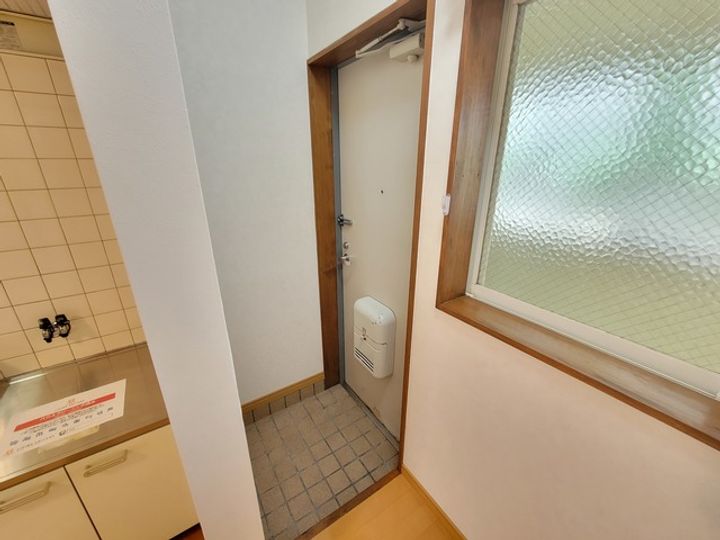 ベルトピア新潟12の玄関