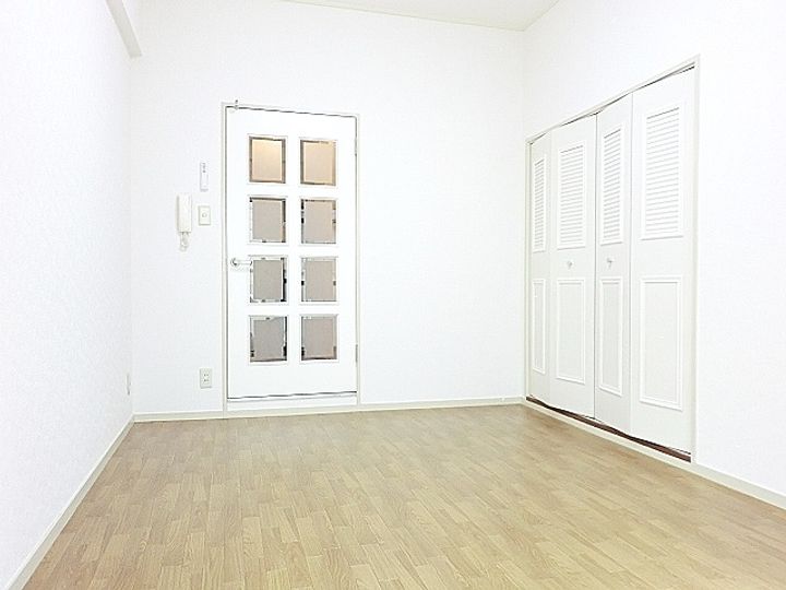 ノルデンハイム柴島の居間