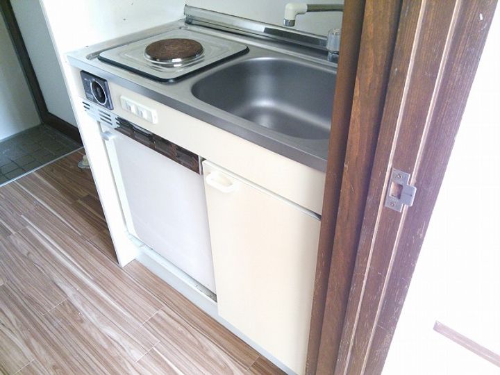 クレスト犀星 105のキッチン