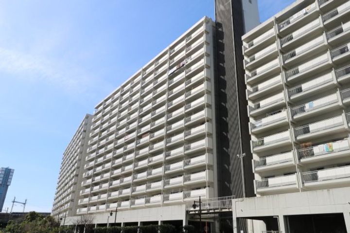 三田ナショナルコートの外観