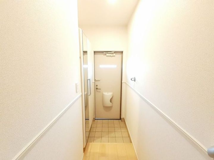 岐阜県大垣市青柳町3(アパート)の賃貸物件の玄関