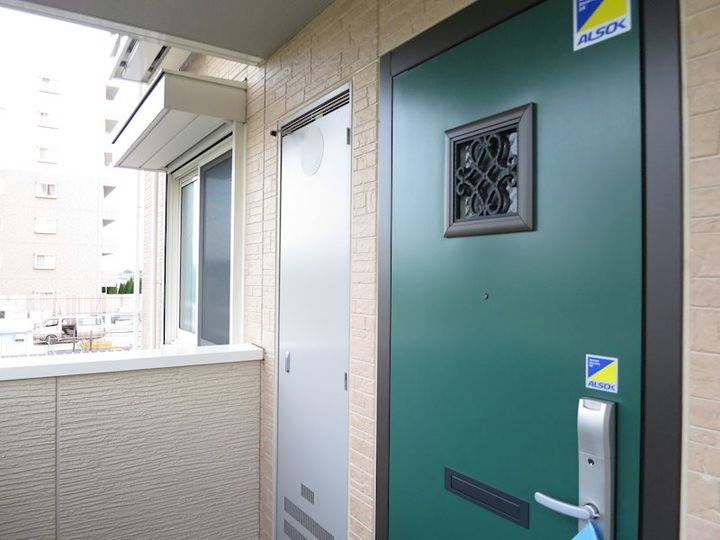 カーザ ヴェルデ Bの玄関