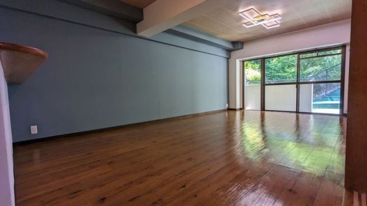 奈良県生駒市俵口町(マンション)の賃貸物件の居間