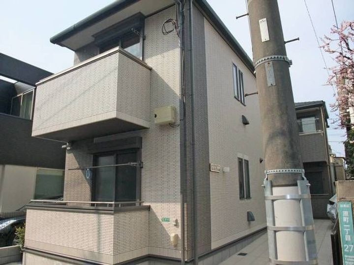 シェ・モア目黒IIの外観