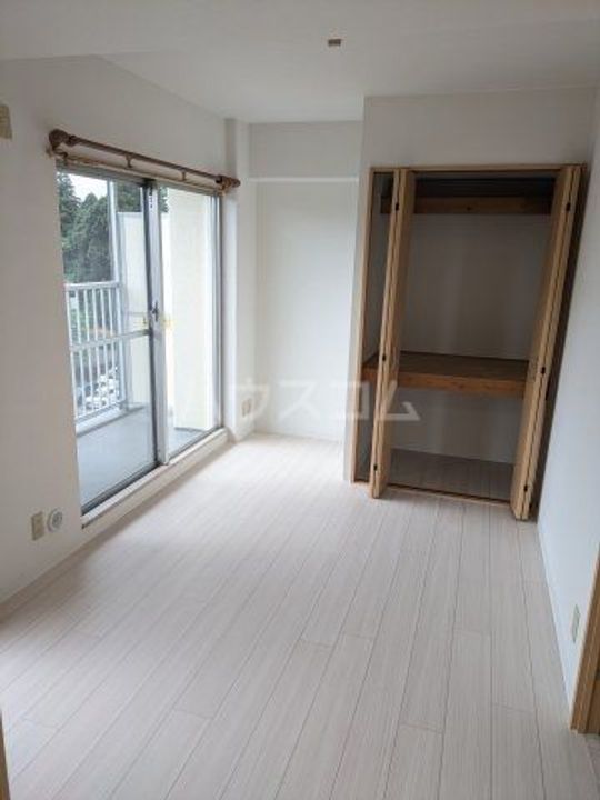 成田中央公園スカイハイツC棟の内装