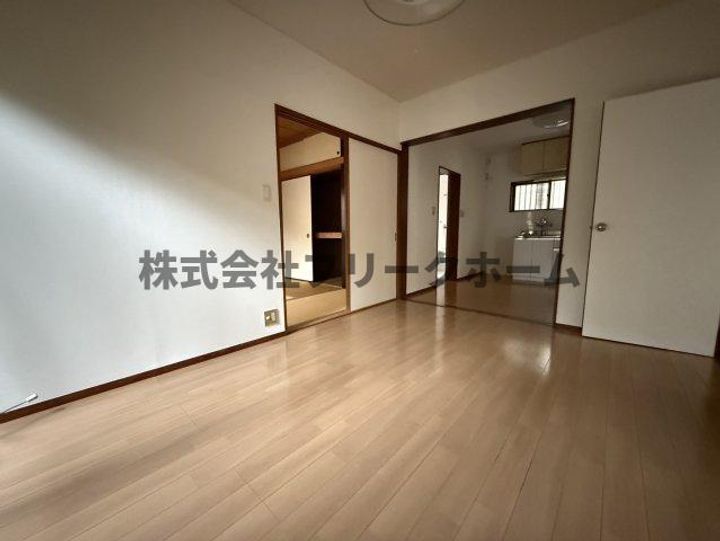 東京都三鷹市下連雀8(アパート)の賃貸物件の居間