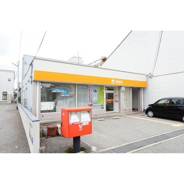 モンセーヌ堀川の周辺